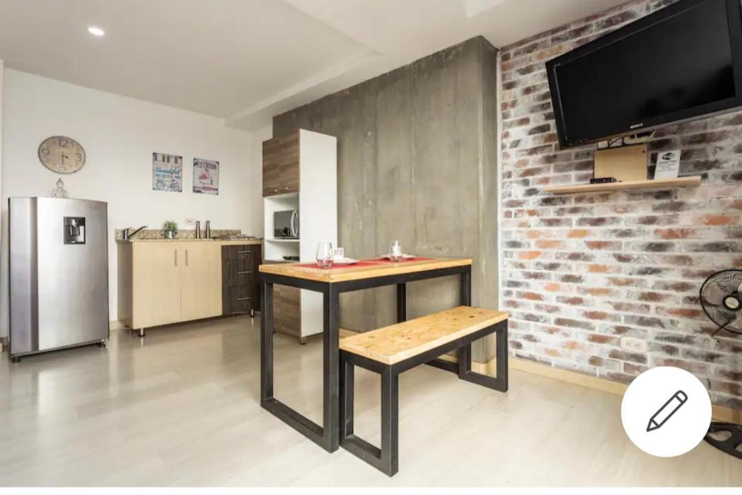 Beautiful & Comfortable Apartment In Laureles 麦德林 外观 照片